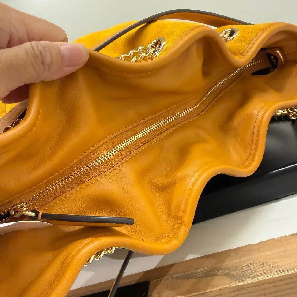 NEW‼️Coach Evelyn Shoulder Bag With Quilting And Charm CET33 suede/Gold/Marigold